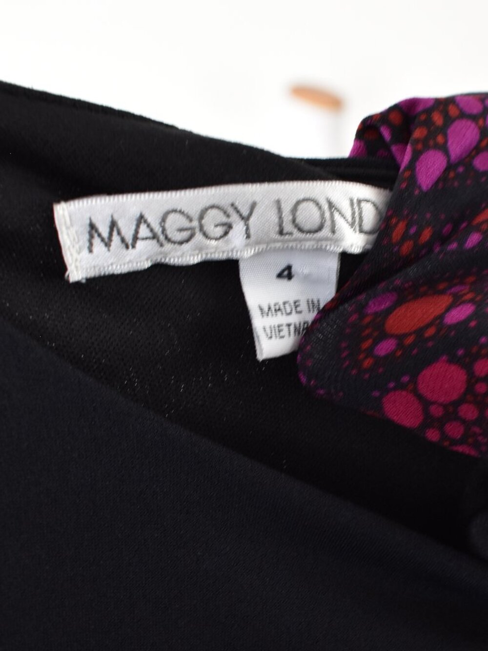 Maggy London Printed Midi Sheath Dress - 4 - Picture 8 of 8